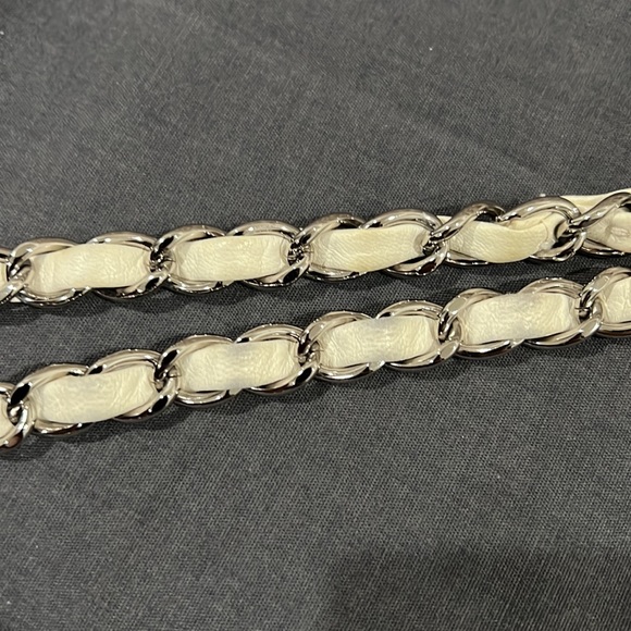 Chanel White Medium SHW Double Classic Flap in Lambskin - Picture 16 of 17